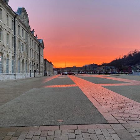 Vendome Au Bord Du Loir Bed & Breakfast Bagian luar foto