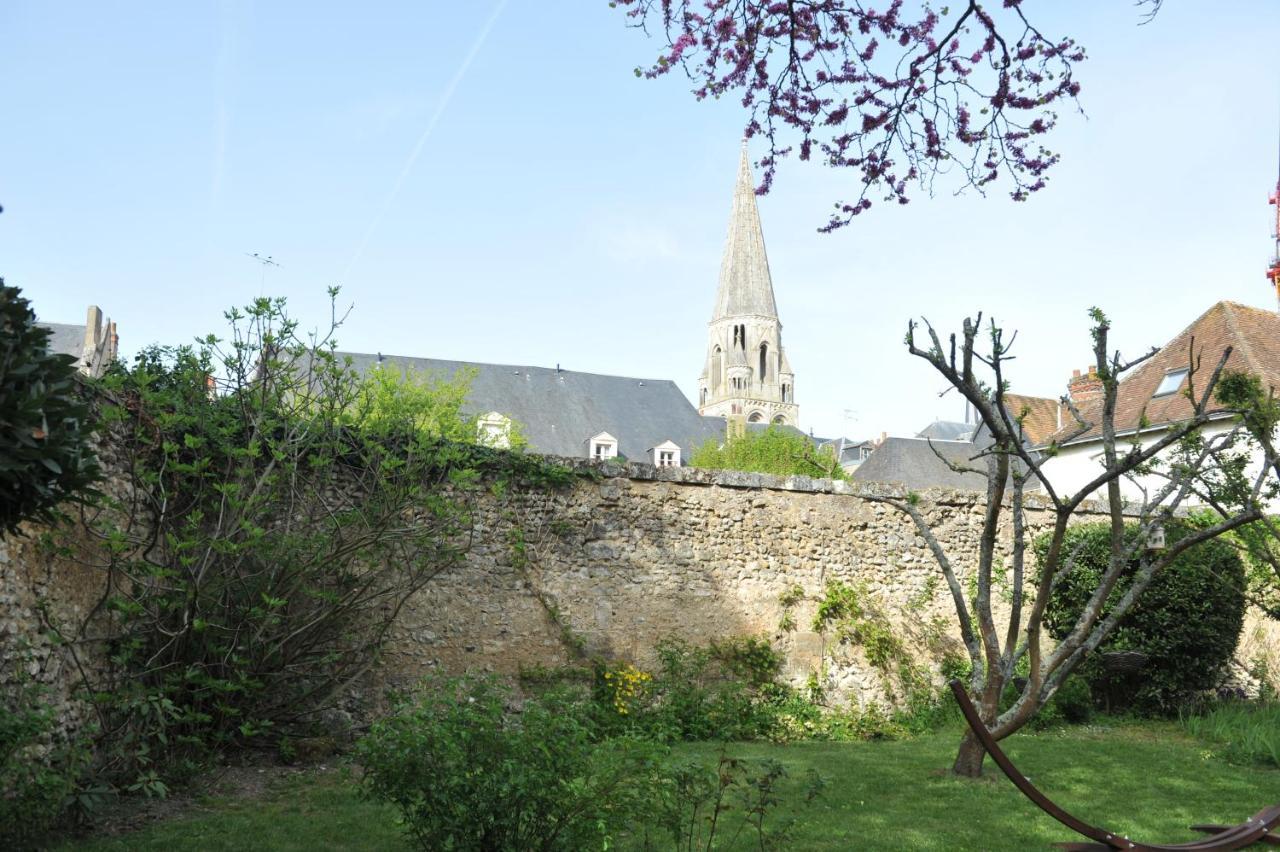 Vendome Au Bord Du Loir Bed & Breakfast Bagian luar foto