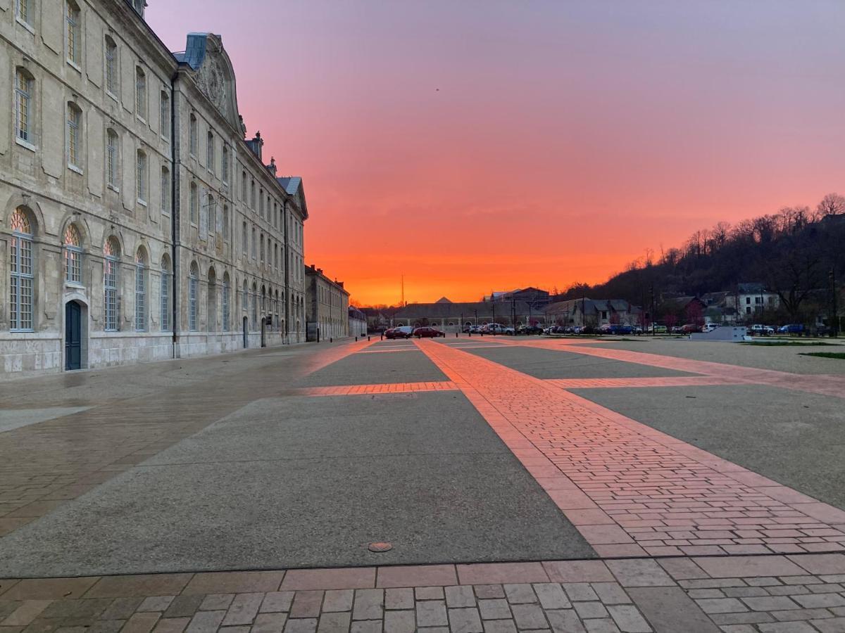 Vendome Au Bord Du Loir Bed & Breakfast Bagian luar foto